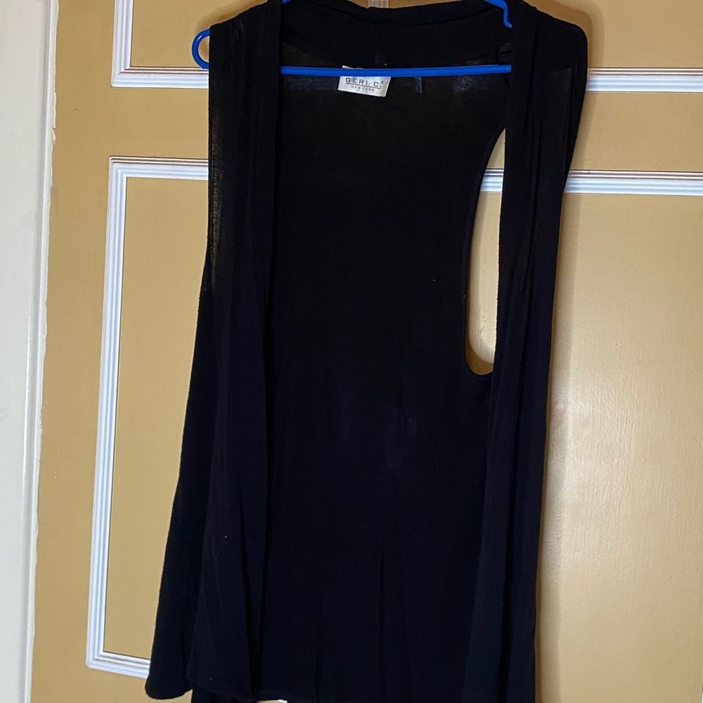 💖GERI C Black Sleeveless Open Cardigan